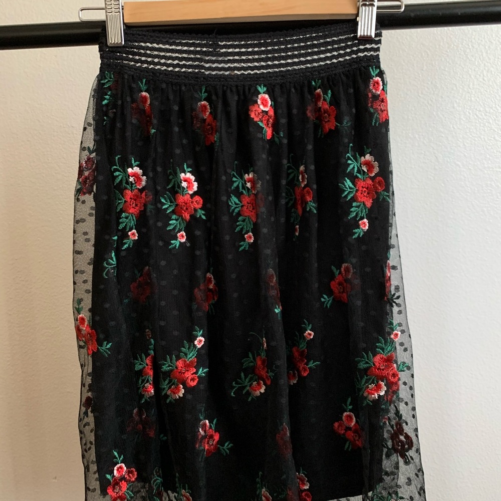 Girls Flowered Lace Skirt